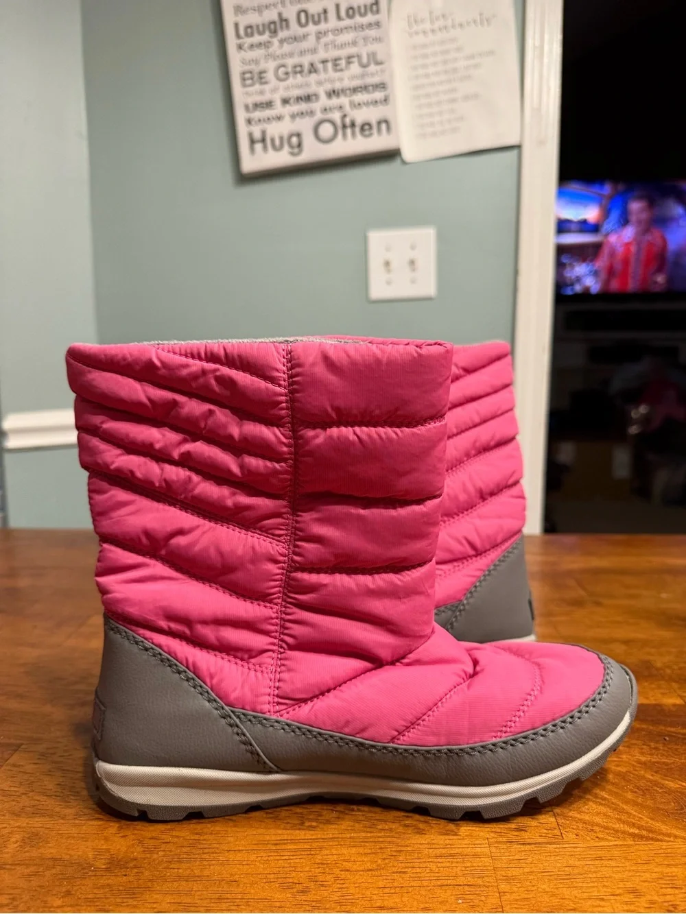 SOREL Kids Whitney Mid Waterproof Winter Boots Pink Ice/Quarry Size 6